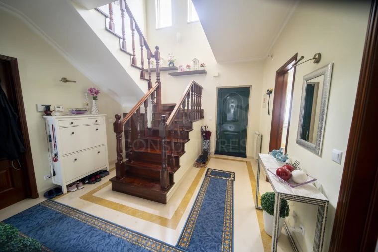 Moradia T4 para Venda em Milharado Foto 2