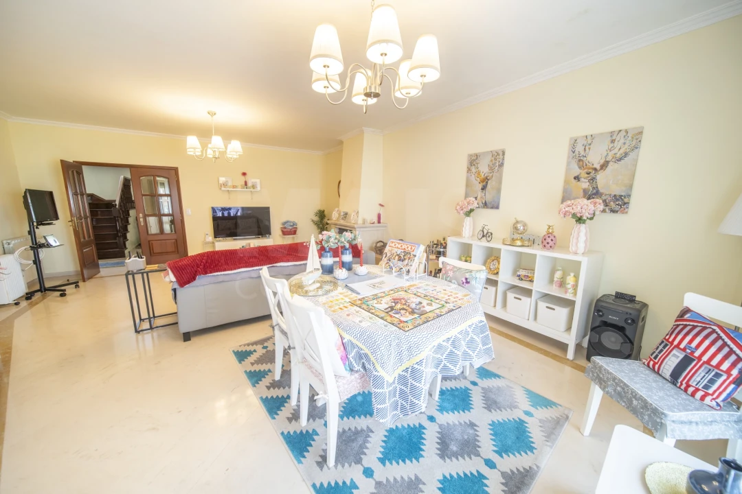 Moradia T4 para Venda em Milharado Foto 8