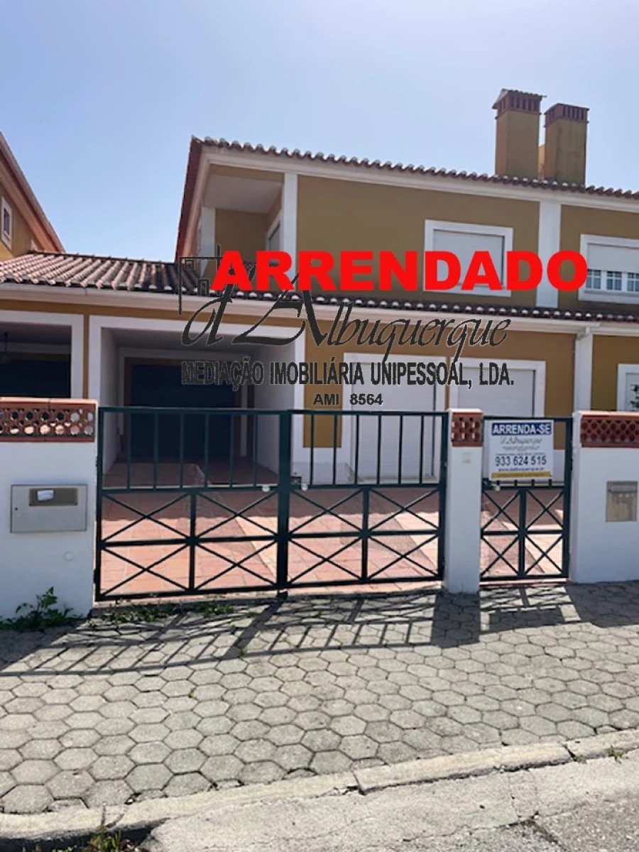 Moradia T3 para Arrendamento em Ponte de Sor, Tramaga e Vale de Açor