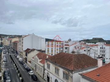 Apartamento T1 para Arrendamento em Santa Maria, São Pedro e Matacães