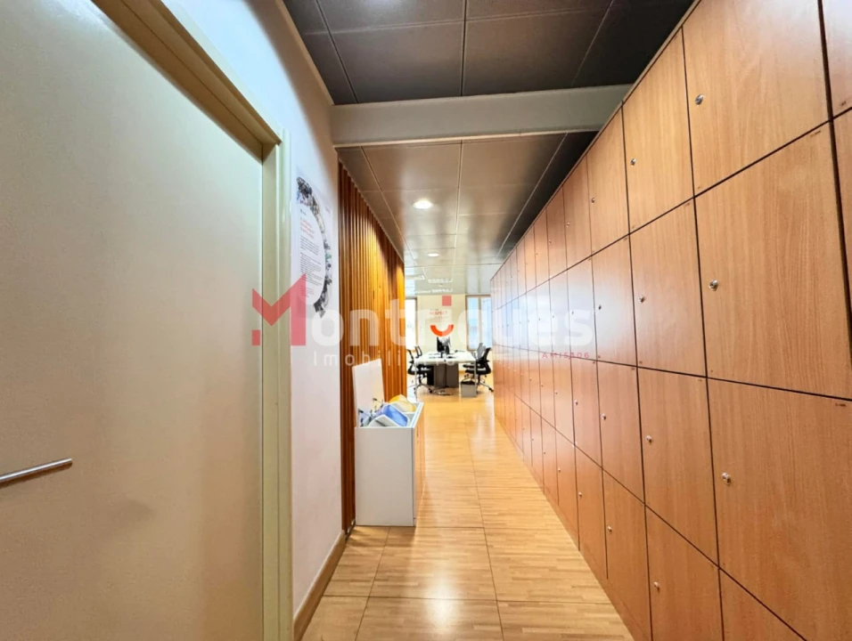 Escritório para Arrendamento em Alvalade Foto 9