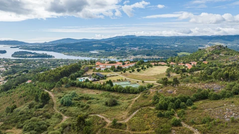 Terreno para Venda em Vila Nova de Cerveira e Lovelhe