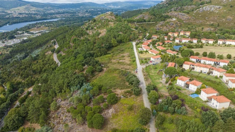 Terreno para Venda em Vila Nova de Cerveira e Lovelhe
