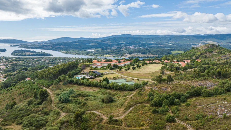 Terreno para Venda em Vila Nova de Cerveira e Lovelhe Foto 12