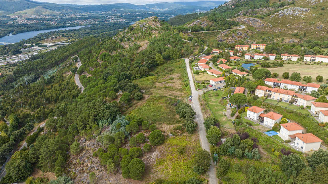 Terreno para Venda em Vila Nova de Cerveira e Lovelhe Foto 33