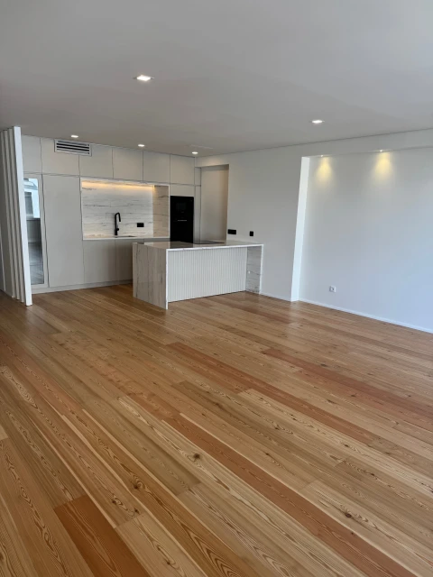 Apartamento T2 para Venda em Creixomil