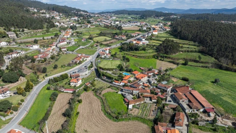 Quinta T9 para Venda em Sequeade e Bastuço (São João e Santo Estêvão)