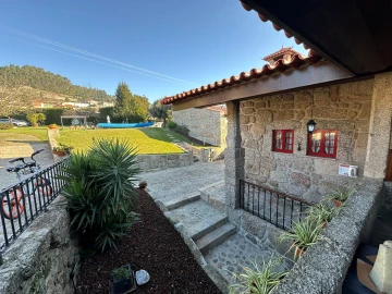 Quinta T9 para Venda em Sequeade e Bastuço (São João e Santo Estêvão)