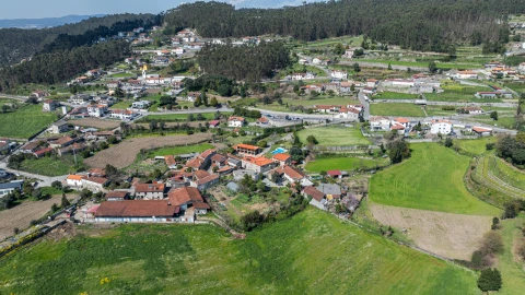 Quinta T9 para Venda em Sequeade e Bastuço (São João e Santo Estêvão)
