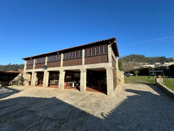 Quinta T9 para Venda em Sequeade e Bastuço (São João e Santo Estêvão)