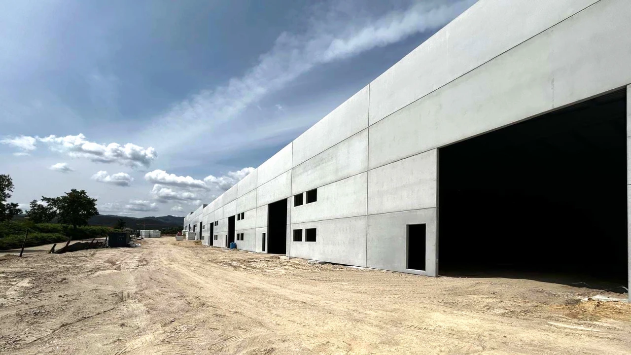 Armazém para Venda em Briteiros Santo Estêvão e Donim Foto 3