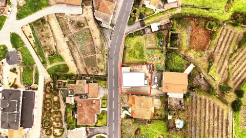 Moradia T3 para Venda em Oliveira (Santa Maria)