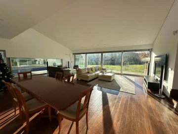 Moradia T4 para Venda em Sande Vila Nova e Sande São Clemente