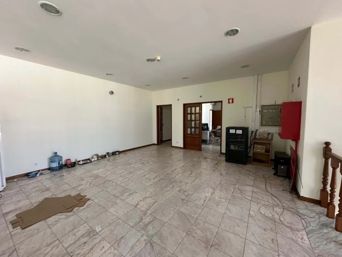 Armazém para Venda em Grijó e Sermonde Foto 3