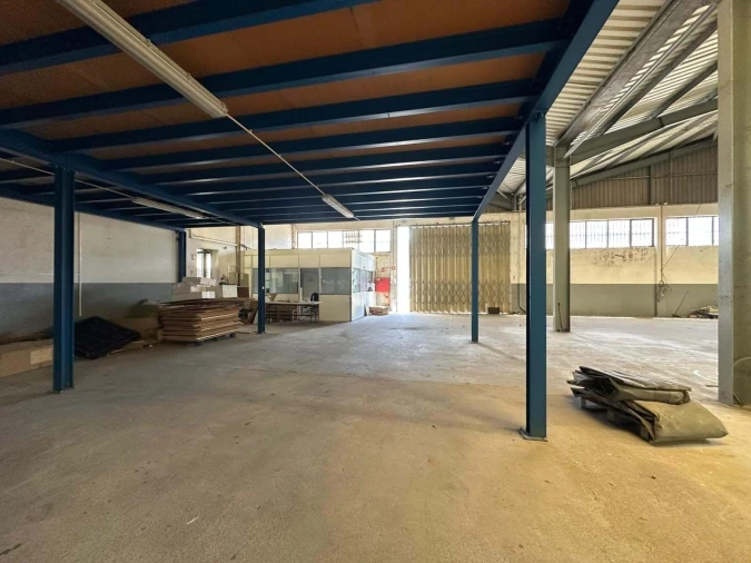 Armazém para Venda em Grijó e Sermonde Foto 6