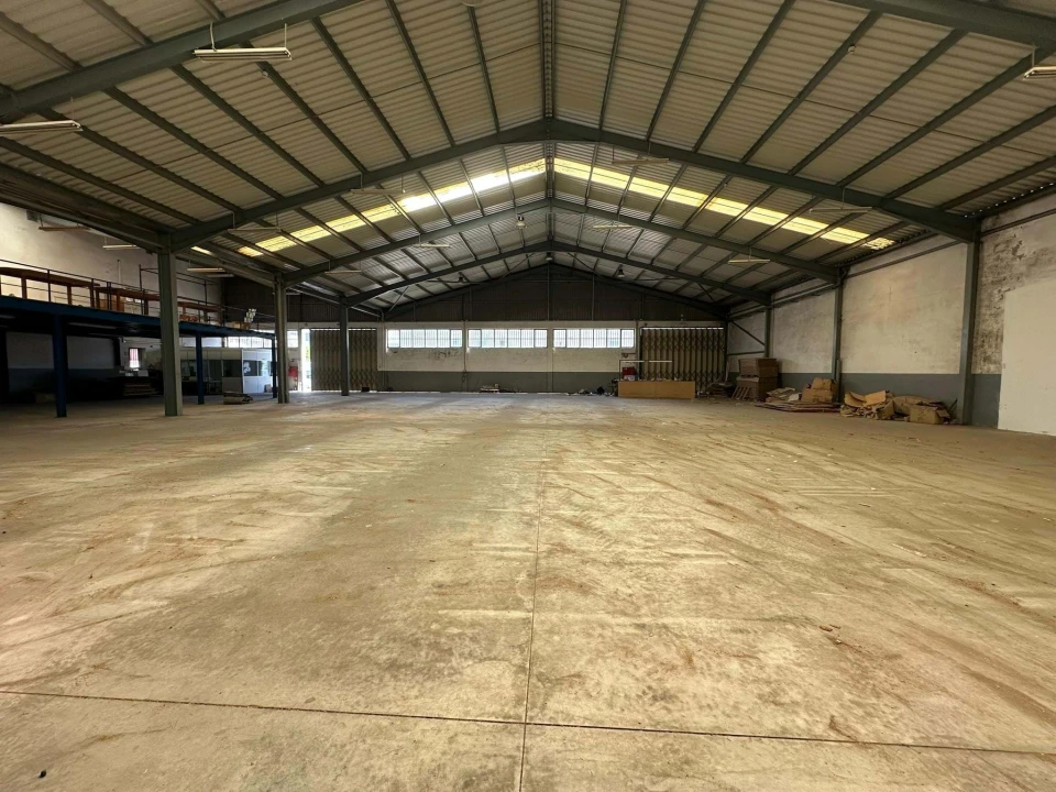 Armazém para Venda em Grijó e Sermonde Foto 7