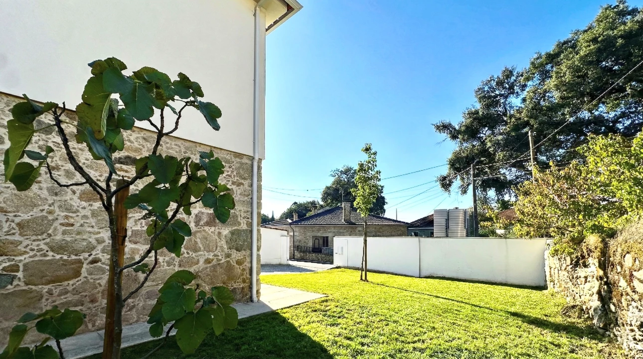 Moradia T3 para Venda em Soutelo Foto 15