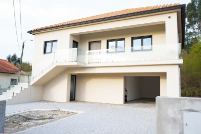 Moradia T4 para Venda em Subportela, Deocriste e Portela Susã