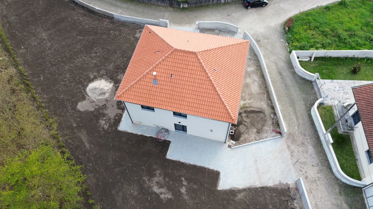 Moradia T4 para Venda em Subportela, Deocriste e Portela Susã Foto 13