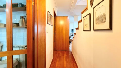 Apartamento T4 para Venda em Ferreiros e Gondizalves