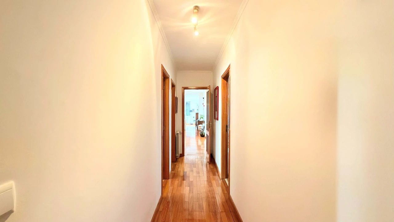 Apartamento T4 para Venda em Ferreiros e Gondizalves Foto 16