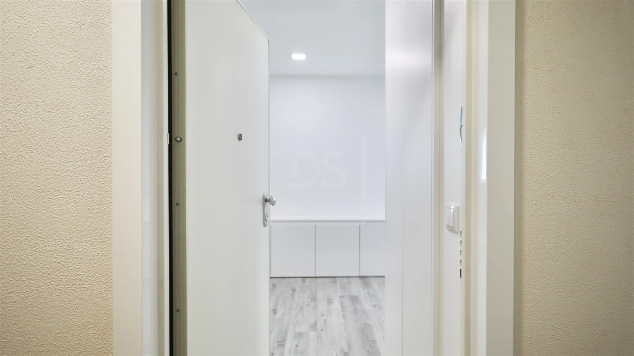 Apartamento T1 para Venda em Braga (São José de São Lázaro e São João do Souto) Foto 7