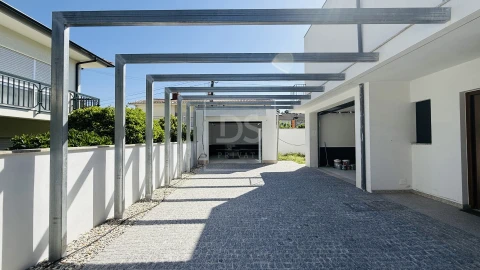 Moradia T4 para Venda em Palmeira
