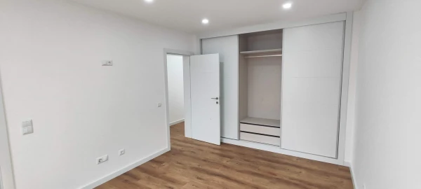 Moradia T4 para Venda em Atouguia da Baleia