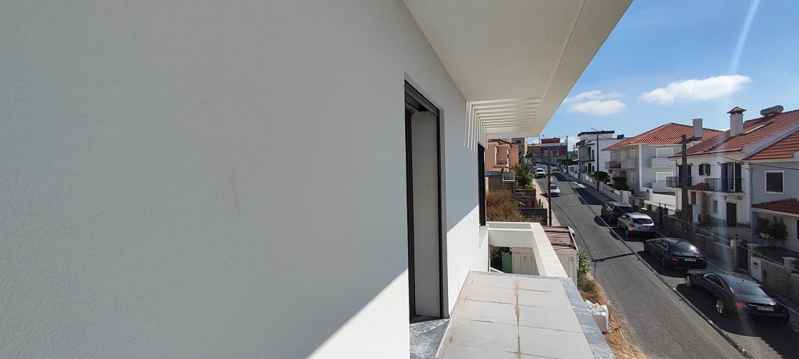 Moradia T5 para Venda em Pontinha e Famões Foto 32