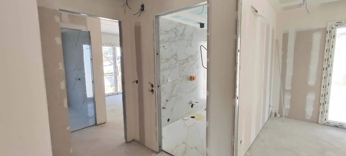 Moradia T5 para Venda em Pontinha e Famões Foto 6