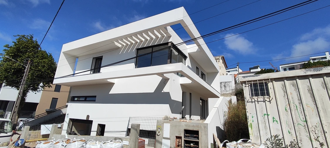 Moradia T5 para Venda em Pontinha e Famões Foto 31