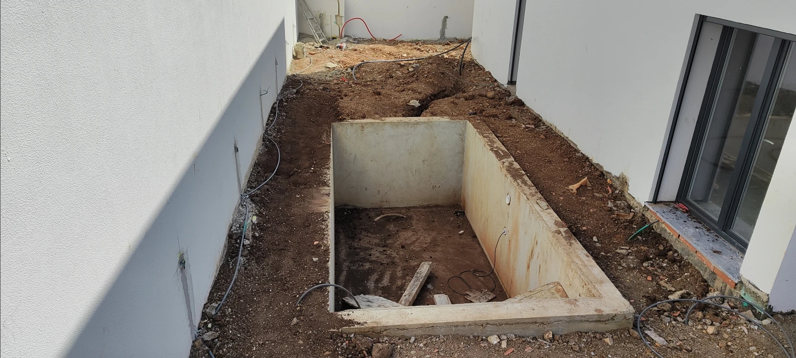 Moradia T5 para Venda em Pontinha e Famões Foto 36