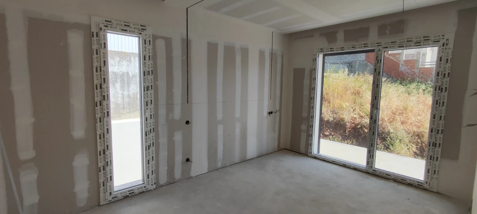 Moradia T5 para Venda em Pontinha e Famões Foto 22