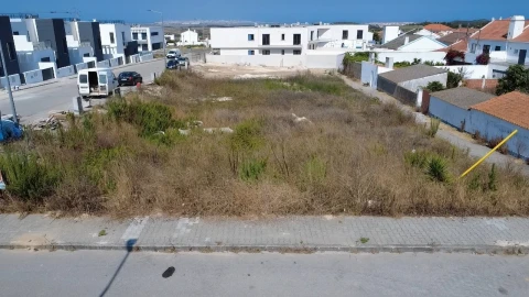 Terreno para Venda em Atouguia da Baleia