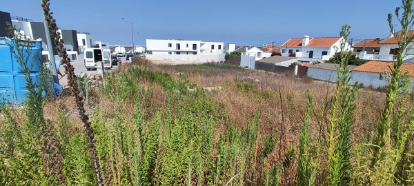 Terreno para Venda em Atouguia da Baleia