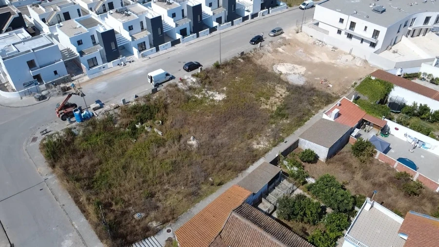 Terreno para Venda em Atouguia da Baleia Foto 7