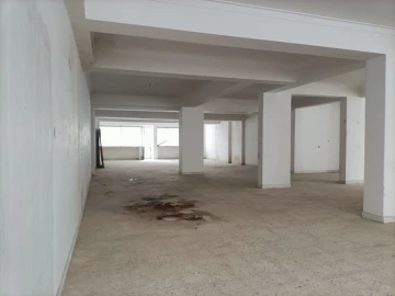 Loja para Arrendamento em Agualva e Mira-Sintra
