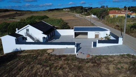 Moradia T3 para Venda em Moita dos Ferreiros