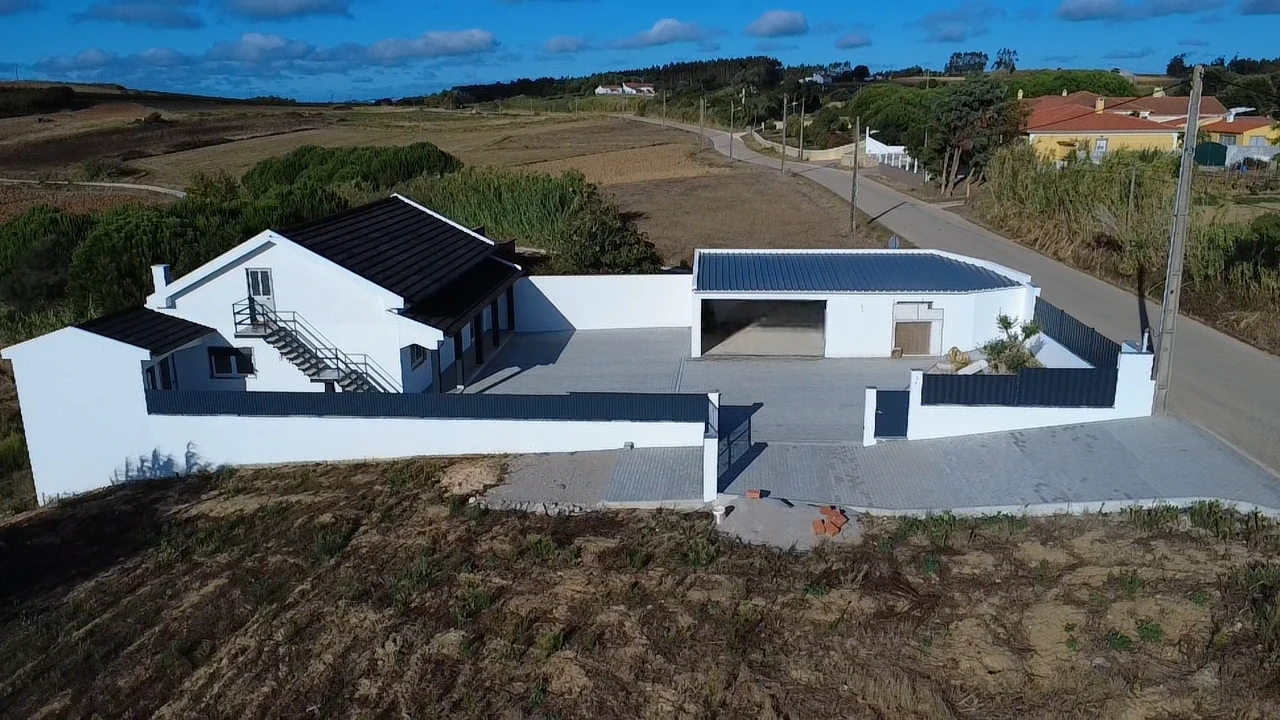 Moradia T3 para Venda em Moita dos Ferreiros Foto 1