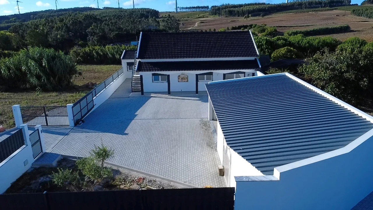 Moradia T3 para Venda em Moita dos Ferreiros Foto 4