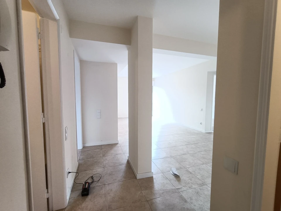Apartamento T2 para Venda em Algueirão-Mem Martins Foto 3