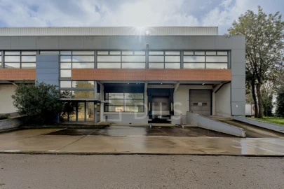 Armazém para Arrendamento em Alverca do Ribatejo e Sobralinho