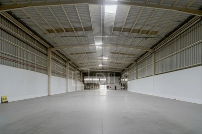 Armazém para Arrendamento em Alverca do Ribatejo e Sobralinho