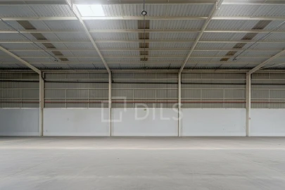Armazém para Arrendamento em Alverca do Ribatejo e Sobralinho