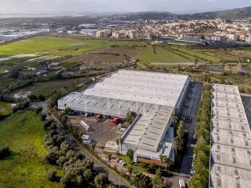 Armazém para Arrendamento em Alverca do Ribatejo e Sobralinho