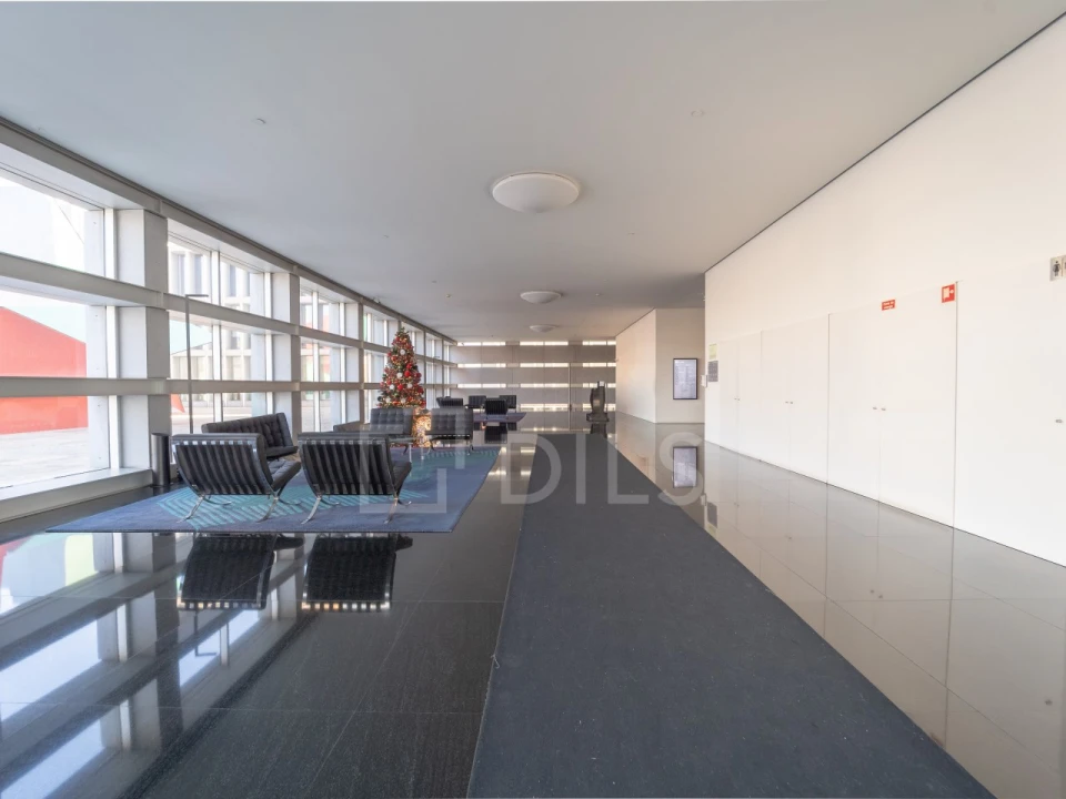 Escritório para Arrendamento em Lordelo do Ouro e Massarelos Foto 15