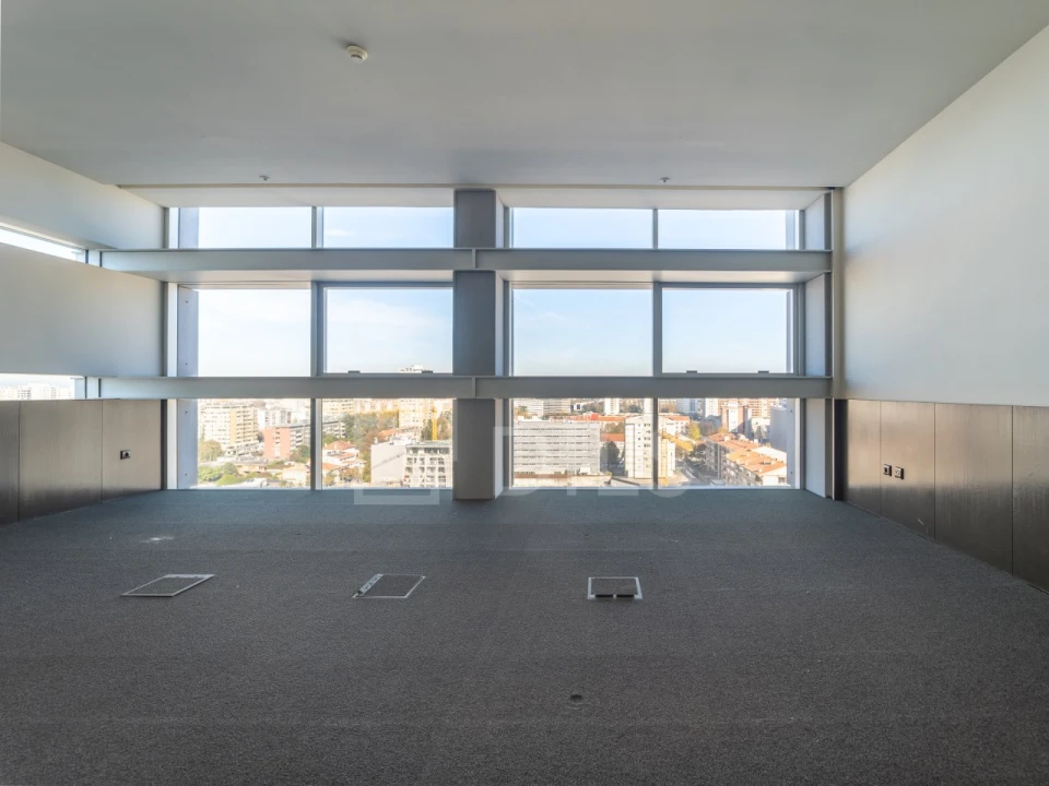 Escritório para Arrendamento em Lordelo do Ouro e Massarelos Foto 5