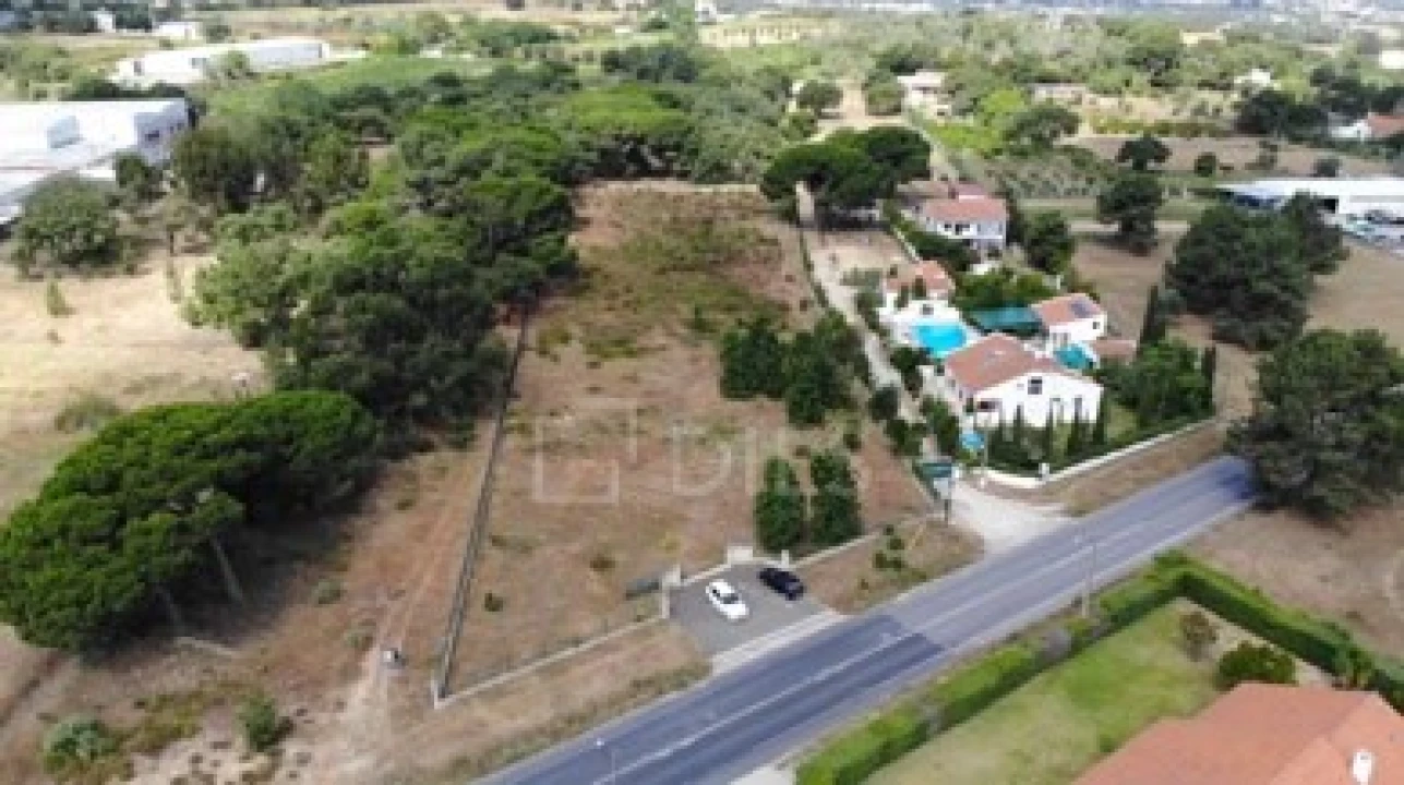 Terreno para Venda em Palmela Foto 1