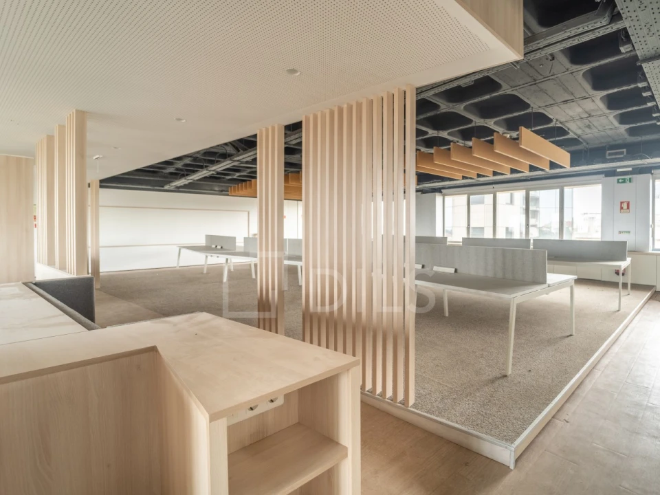 Escritório para Arrendamento em Aldoar, Foz do Douro e Nevogilde Foto 4