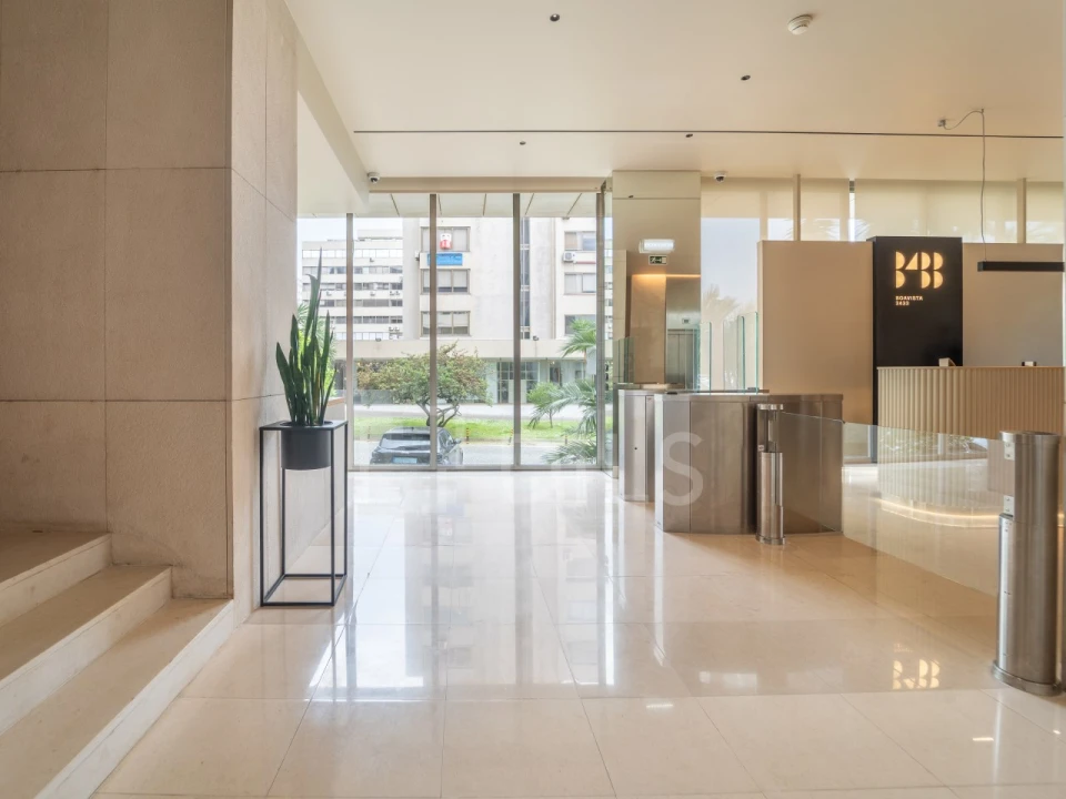 Escritório para Arrendamento em Aldoar, Foz do Douro e Nevogilde Foto 21